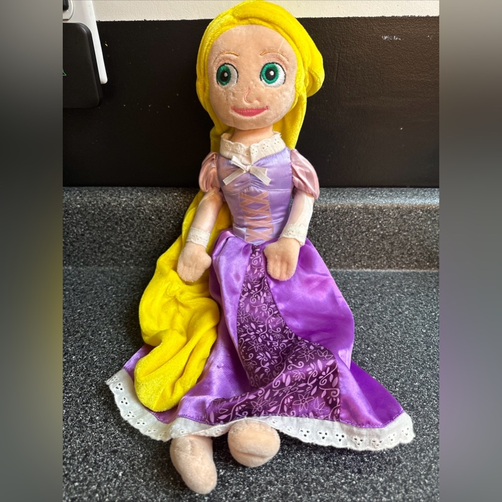 Tangled Repunzel Ringling Brothers Barnum and Bailey Circus Mexico 18 inch